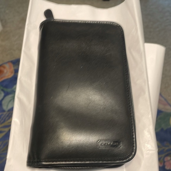 Vintage Coach leather - Zip card holder Wallet, Travel Organizer, Planner - Picture 3 of 14
